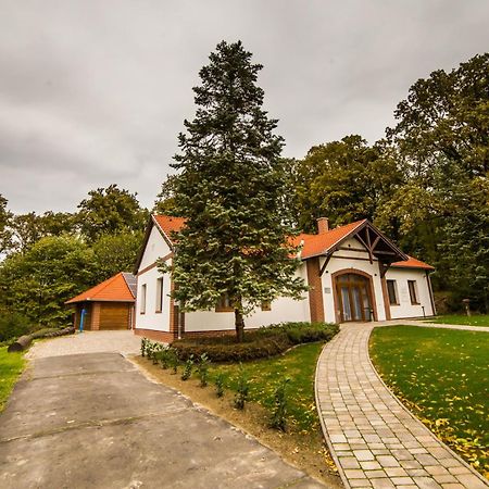 Отель Haracsi Vendeghaz Zselickisfalud Экстерьер фото
